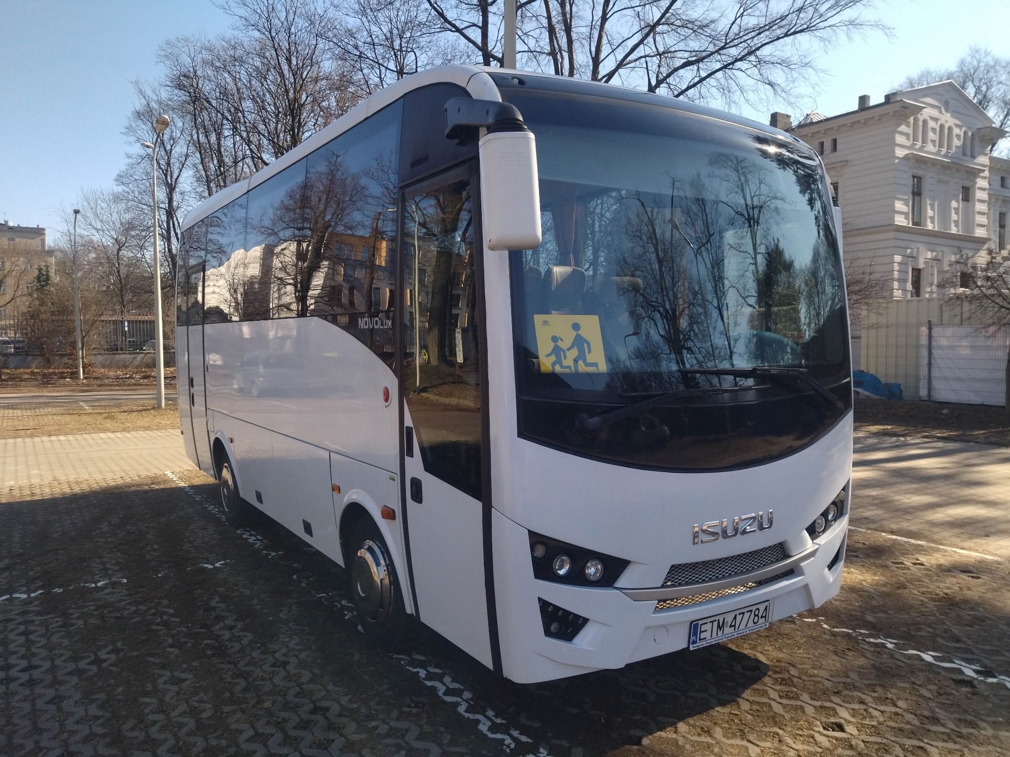 Isuzu Novo Lux 2016